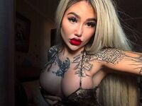 chat with cam MadinaPinkman