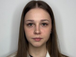 chat with cam MarandaHerzfeld