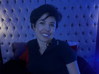 camgirl playing with sex toy MarietteAdams
