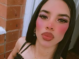 naked camgirl MeliMoon