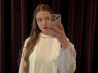 naughty camgirl fingering pussy MeridethYaffe