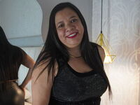 camwhore masturbating with sextoy MiaHolloway