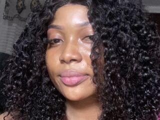naughty cam girl masturbating with dildo MyerLucian