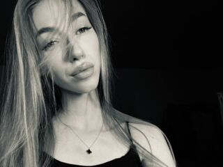 sexvideo NikkiTenerovich