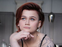 adult webcam PeachAveline