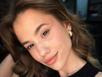 naughty camgirl photo PearlyLominack