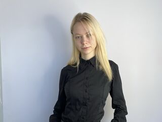 naked girl with webcam masturbating with dildo PhyllisBrancato