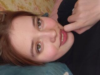 naughty cam girl fingering pussy RosalieKukene