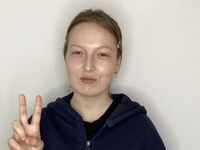 girl shaving pussy RosendaGaro