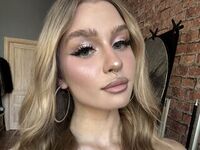 naked cam girl picture SaphiraLuxe