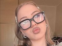 sexcam free SaraBaier