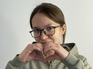 hot camhooker ShanitaMulrain