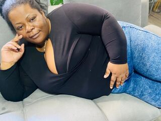 hot sex cam ShantalBrownn