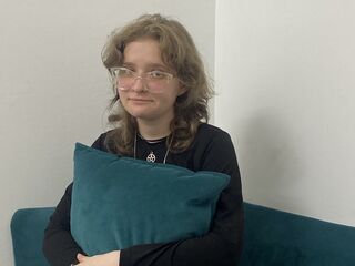 naked girl with webcam masturbating SherylBloom