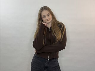adult live cam SigneKeatley