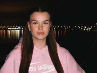 camgirl masturbating with vibrator StaceyRouthier