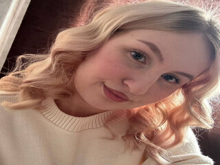 camgirl playing with sex toy SusanRivers