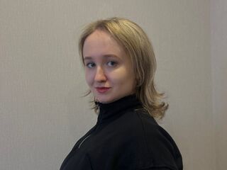 adultcam photo SuzannKernes