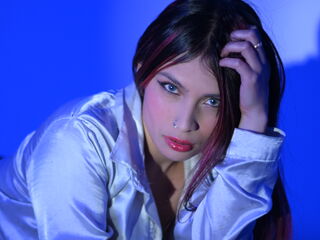 adult webcam chat room TiffanySuarez