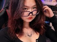camgirl showing tits TishaOyervides