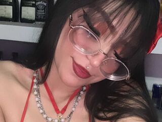 naked girl with cam fingering ValuZea