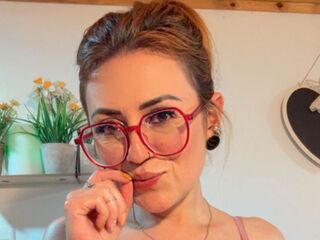 kinky webcam model VictoriaFalon